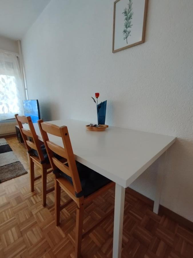 Апартаменты Studio, 4-7 Mins To Bern Main Station By Train Экстерьер фото
